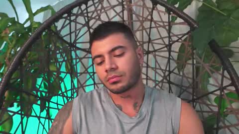 Snapshot of tony_newmen chatting on November 9, 9:02 pm tony online show from November 9, 9:02 pm