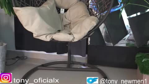 Snapshot of tony_newmen chatting on January 8, 6:32 pm tony online show from January 8, 6:32 pm