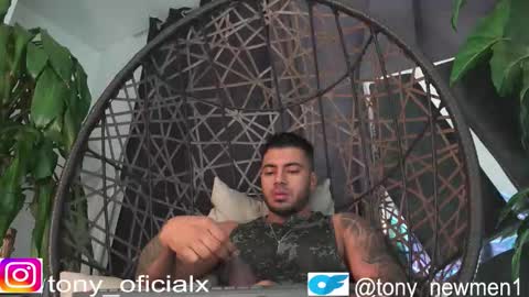 Snapshot of tony_newmen chatting on February 2, 11:20 am tony online show from February 2, 11:20 am