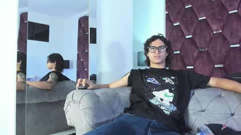 Tony Benedetti online show from February 25, 7:56 pm