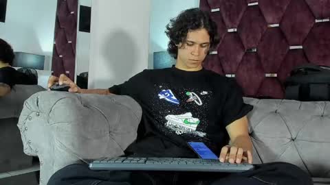 Tony Benedetti online show from April 16, 9:39 pm