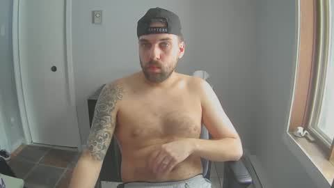 Snapshot of tonytto chatting on March 10, 6:12 pm tonytto online show from March 10, 6:12 pm