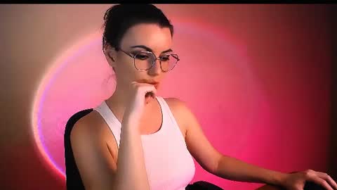 Elizabeth online show from July 15, 7:41 pm