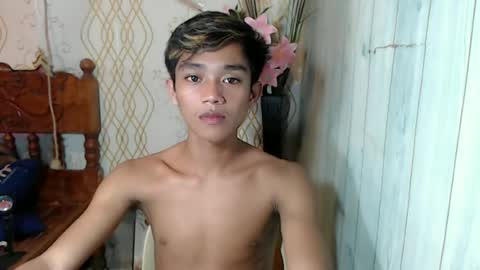 Snapshot of toothlessxx chatting on June 30, 7:48 pm jhonrex online show from June 30, 7:48 pm