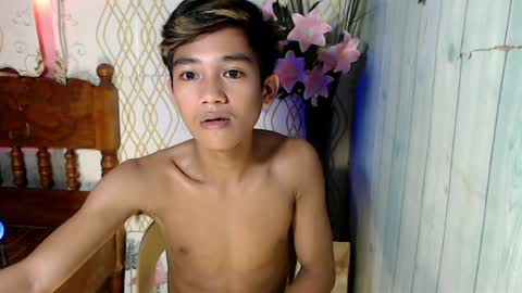 Snapshot of toothlessxx chatting on July 13, 4:48 am jhonrex online show from July 13, 4:48 am