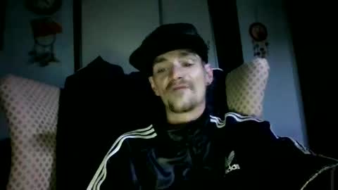 Snapshot of topdogintraining93 chatting on October 7, 8:44 am SagMeOreduceMe online show from October 7, 8:44 am