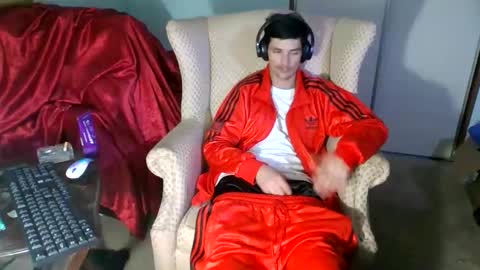 Snapshot of topdogintraining93 chatting on October 30, 7:21 am SagMeOreduceMe online show from October 30, 7:21 am