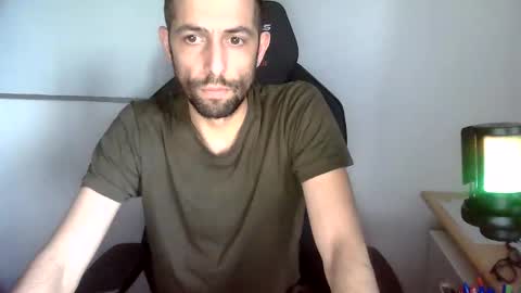 Snapshot of topg84 chatting on June 6, 4:55 pm Topg84 online show from June 6, 4:55 pm