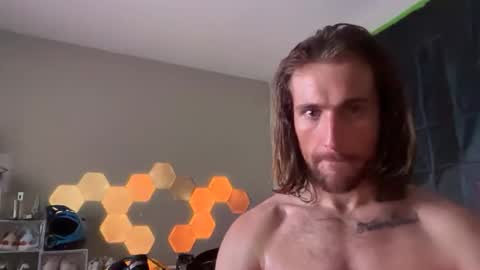 Snapshot of topherhopkins744 chatting on March 19, 8:40 am topherhopkins744 online show from March 19, 8:40 am