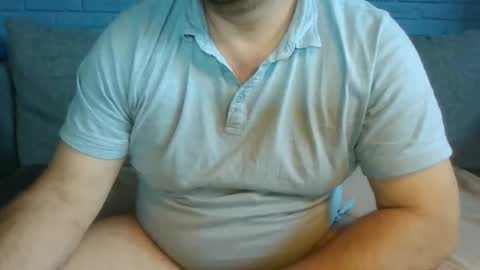 Snapshot of tophunk84 chatting on March 3, 10:10 am tophunk84 online show from March 3, 10:10 am