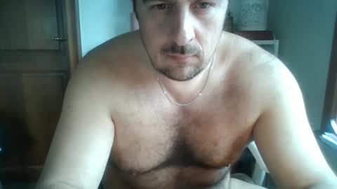 Snapshot of tophunk84 chatting on March 29, 1:11 pm tophunk84 online show from March 29, 1:11 pm
