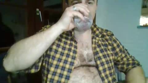 Snapshot of tophunk84 chatting on April 5, 8:17 pm tophunk84 online show from April 5, 8:17 pm