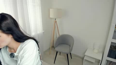 Snapshot of topthottie chatting on June 6, 4:12 pm Lora online show from June 6, 4:12 pm