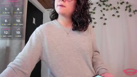 Snapshot of tori_just chatting on February 23, 7:33 pm tori_just online show from February 23, 7:33 pm