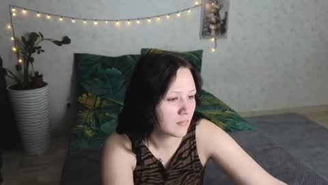 Snapshot of tori_sweet_tori chatting on June 8, 1:28 am Tori online show from June 8, 1:28 am