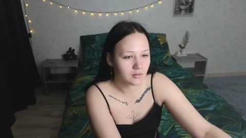 Snapshot of tori_sweet_tori chatting on July 5, 2:29 am Tori online show from July 5, 2:29 am