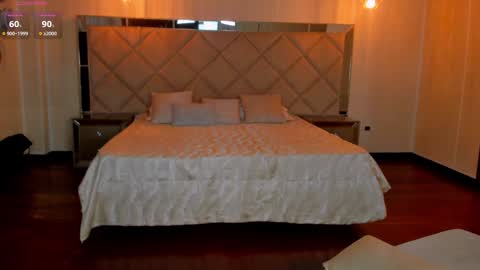 Tori Cross online show from February 6, 1:05 am