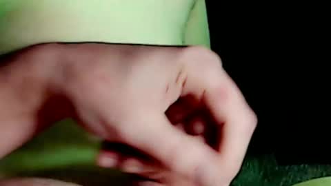 tornne online show from November 10, 1:43 pm