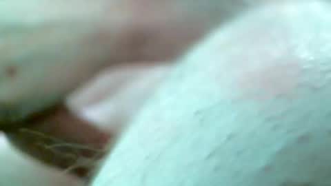 Snapshot of tornne chatting on April 14, 12:27 am tornne online show from April 14, 12:27 am