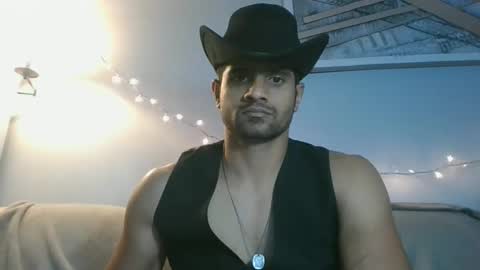 Snapshot of toronto029 chatting on October 31, 5:52 am hassanfunn at g m  ail  only local and clean no males online show from October 31, 5:52 am