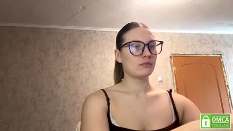 Anita online show from March 2, 10:22 am