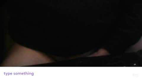 Snapshot of tosh987654321 chatting on May 19, 10:32 am tosh987654321 online show from May 19, 10:32 am