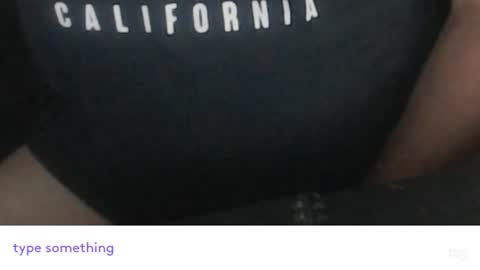 Snapshot of tosh987654321 chatting on June 22, 10:23 am tosh987654321 online show from June 22, 10:23 am
