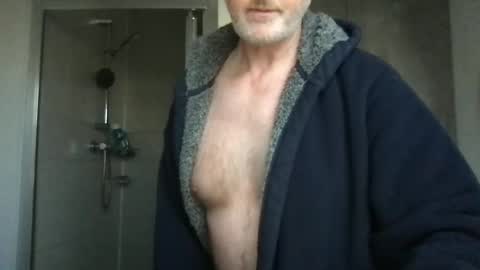 Archibald Leach online show from March 3, 8:27 am