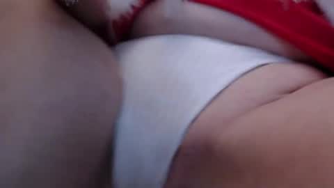 Snapshot of total_aussie_milfs chatting on December 13, 1:48 am Milly online show from December 13, 1:48 am