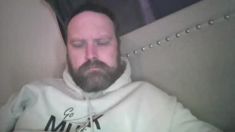 Snapshot of totalpackage2089 chatting on May 2, 7:52 pm Big Daddy Balls online show from May 2, 7:52 pm
