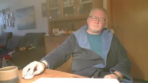 Snapshot of toto758 chatting on December 30, 10:53 am toto758 online show from December 30, 10:53 am