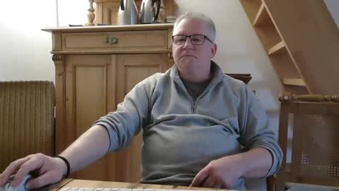 Snapshot of toto758 chatting on February 25, 11:41 am toto758 online show from February 25, 11:41 am