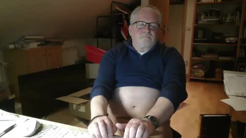 Snapshot of toto758 chatting on November 11, 8:42 pm toto758 online show from November 11, 8:42 pm