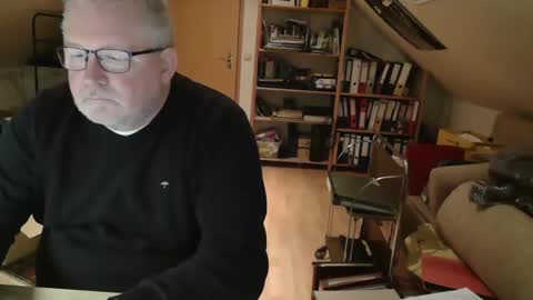 Snapshot of toto758 chatting on January 18, 8:01 pm toto758 online show from January 18, 8:01 pm