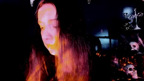 Snapshot of toxicdomme chatting on May 22, 5:29 pm toxicdomme online show from May 22, 5:29 pm