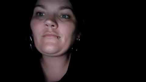 Snapshot of toxiclilly chatting on June 5, 8:42 am Lilly Miss Mistress Goddess Maam Queen Boss online show from June 5, 8:42 am