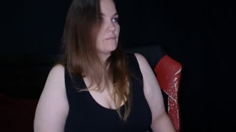 Snapshot of toxiclilly chatting on June 7, 5:11 am Lilly Miss Mistress Goddess Maam Queen Boss online show from June 7, 5:11 am