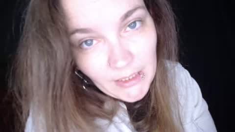 Snapshot of toxiclilly chatting on June 10, 5:12 pm Lilly Miss Mistress Goddess Maam Queen Boss online show from June 10, 5:12 pm