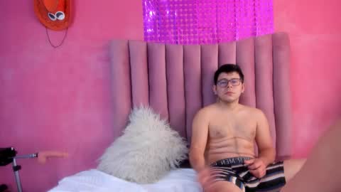 Snapshot of toxiclove01 chatting on September 30, 6:13 pm toxiclove01 online show from September 30, 6:13 pm