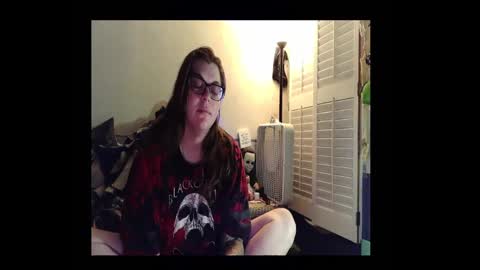 Snapshot of toxiclove1311 chatting on September 25, 1:42 am Toxiclove1311 online show from September 25, 1:42 am