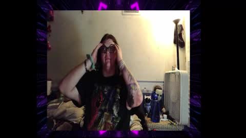 Snapshot of toxiclove1311 chatting on October 9, 11:25 pm Toxiclove1311 online show from October 9, 11:25 pm