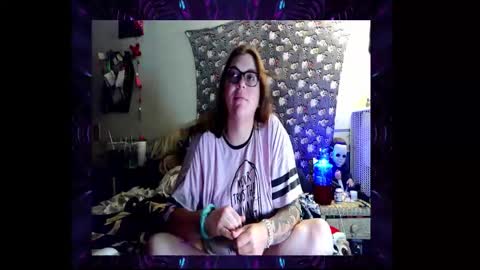 Snapshot of toxiclove1311 chatting on October 16, 1:28 am Toxiclove1311 online show from October 16, 1:28 am