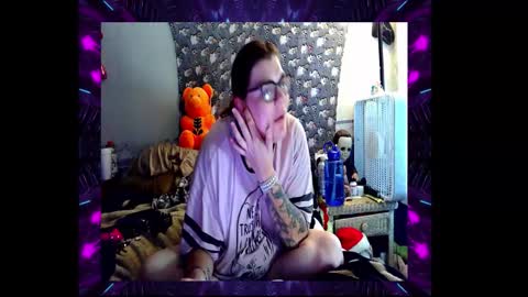 Snapshot of toxiclove1311 chatting on October 26, 10:15 pm Toxiclove1311 online show from October 26, 10:15 pm