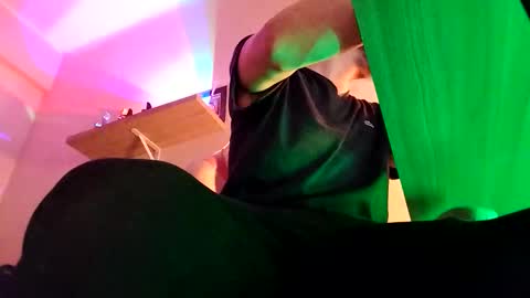 toyboysquirt online show from November 30, 7:56 am