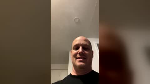 Snapshot of toyotarich3003 chatting on January 10, 1:57 pm toyotarich3003 online show from January 10, 1:57 pm