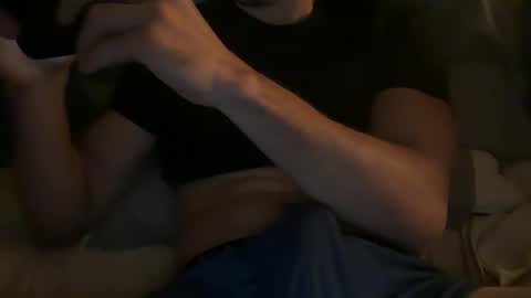 trackstar333 online show from December 6, 11:57 pm