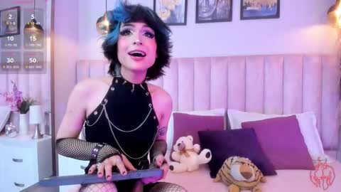 Tracy  online show from March 25, 8:15 pm