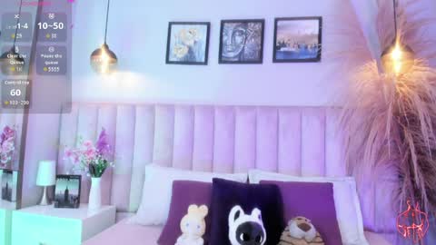 Tracy  online show from April 8, 8:42 pm