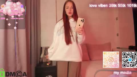 Snapshot of tracy_tay1or chatting on September 11, 12:00 am Tracy GMT2 Mon 3 AM - 4 PM Tue 3 AM - 4 PM Wed 3 AM - 4 PM Thur 3 AM - 4 PM Fri 3 AM - 4 PM online show from September 11, 12:00 am