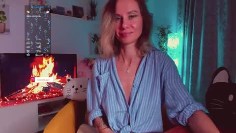 Snapshot of trafka_murafka chatting on April 25, 9:56 pm Hey my name is Kiri Kiri online show from April 25, 9:56 pm